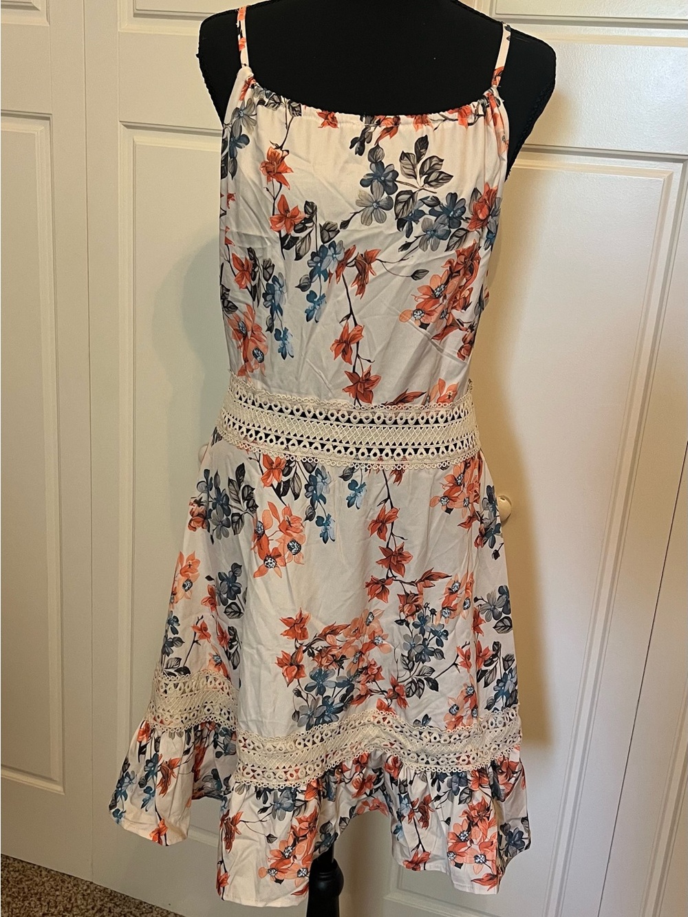 Spaghetti-Strap, Backless Dress in Off-White with Coral and Blue Flowers